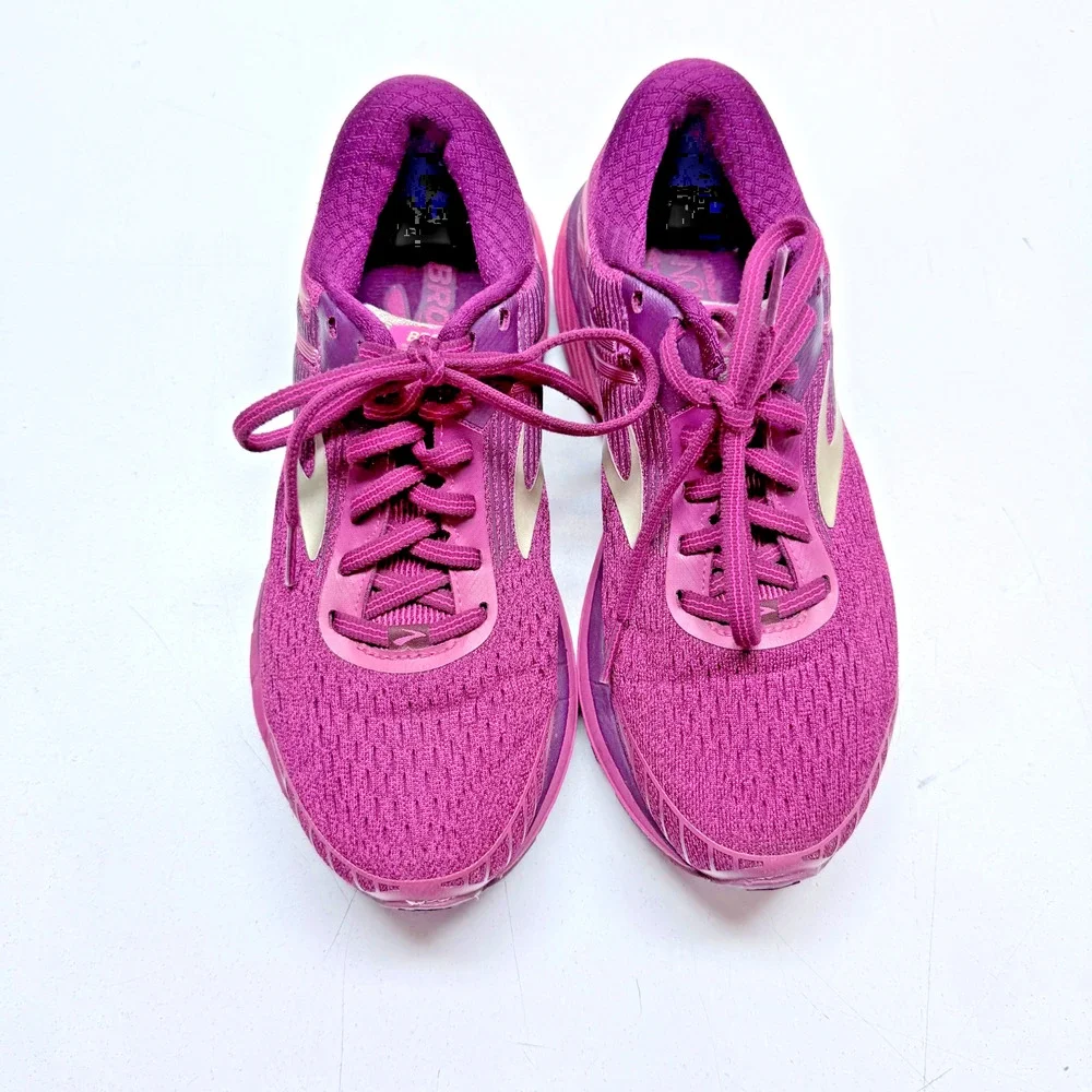 Brooks Adrenaline GTS 18 1202661B630 Running Race Shoes Womens Size 7.5